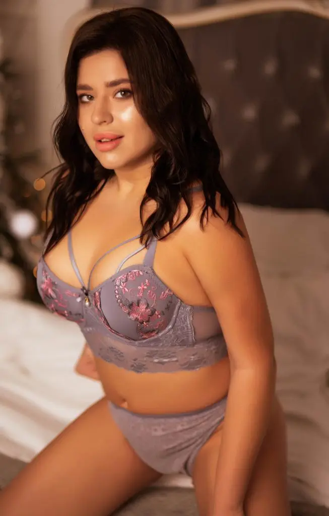 Call Girl service in Hyderabad